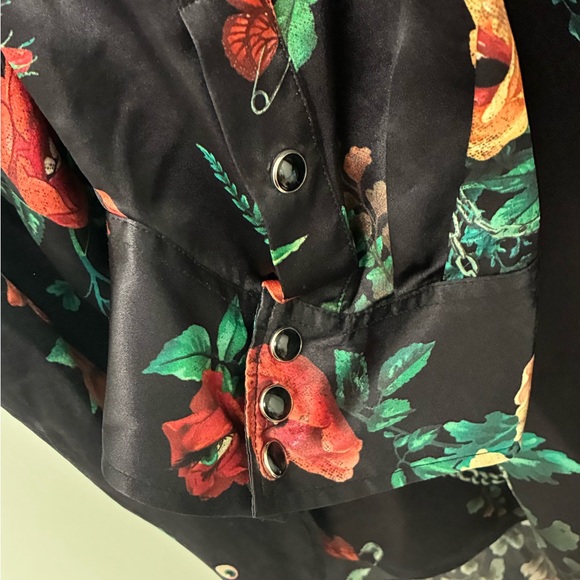 R13 Oversized Useless Treasures Cowboy Shirt
Size medium - Picture 12 of 16